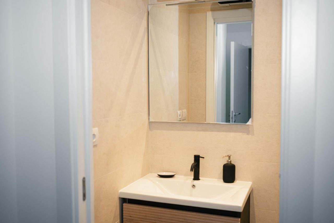 Black Marble - Design Apartment Μπάρι Εξωτερικό φωτογραφία