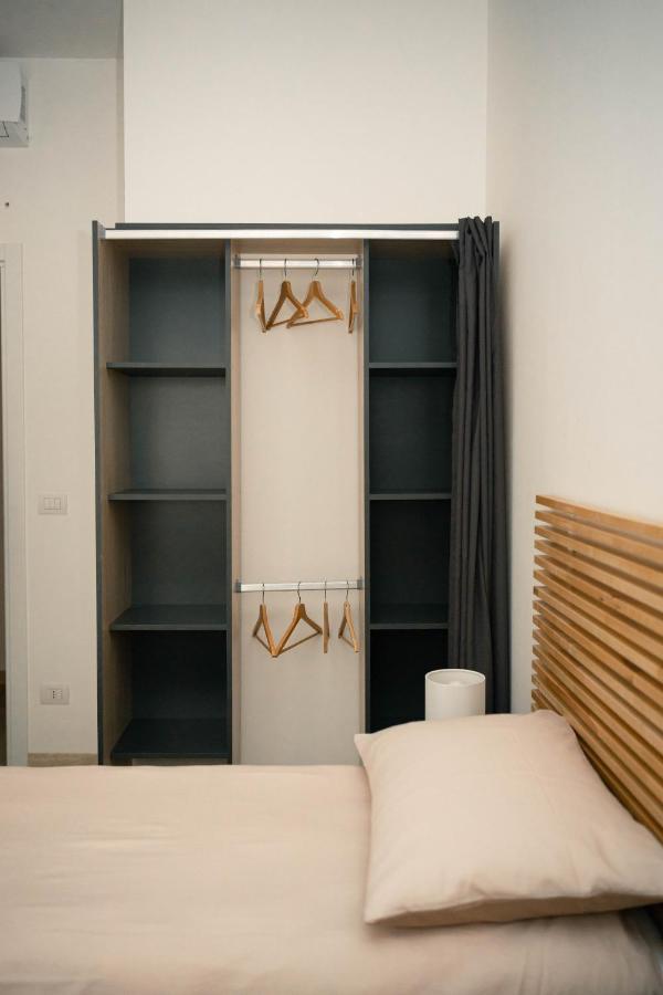 Black Marble - Design Apartment Μπάρι Εξωτερικό φωτογραφία